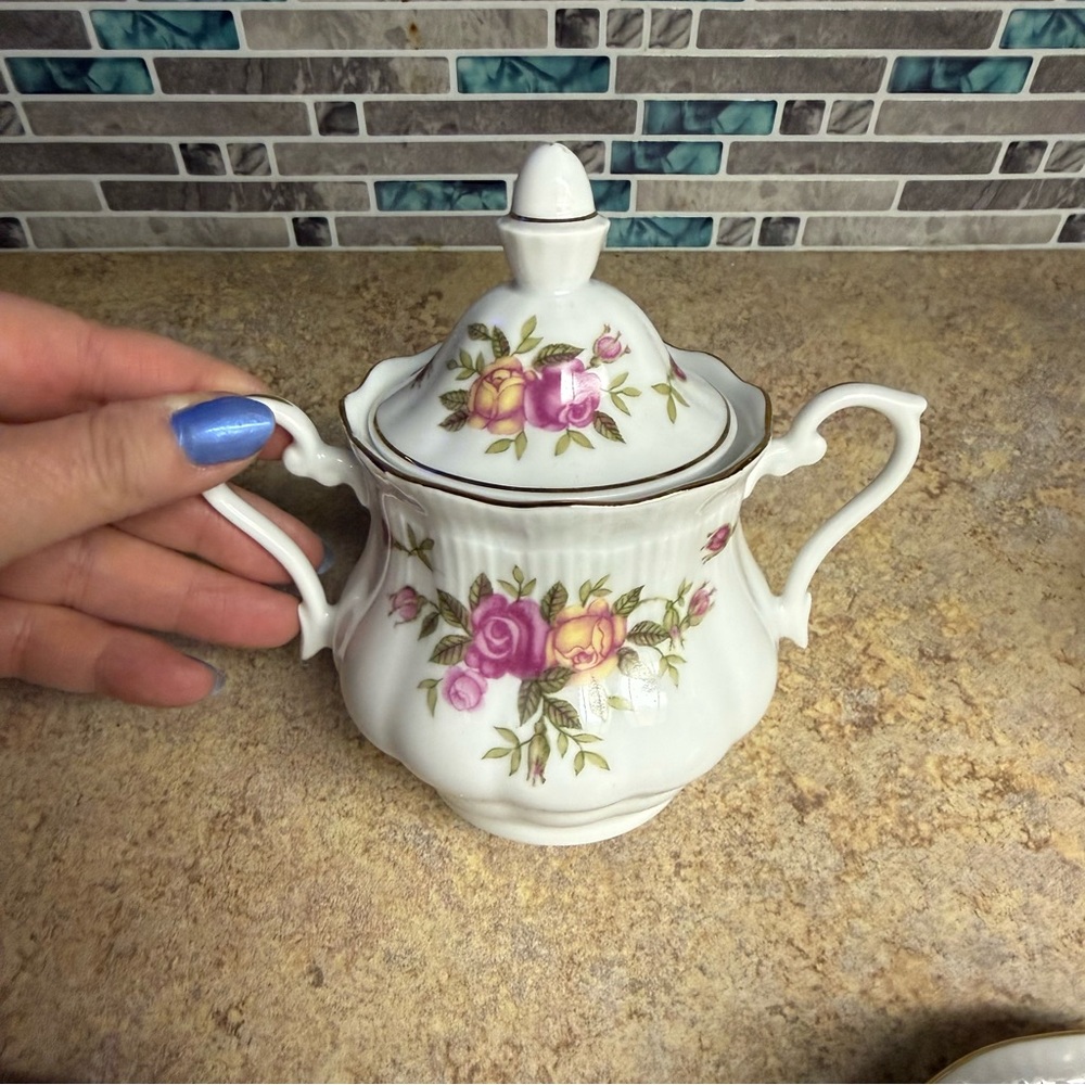 15 piece Vintage English Rose Crystal clear tea set - Picture 4 of 10